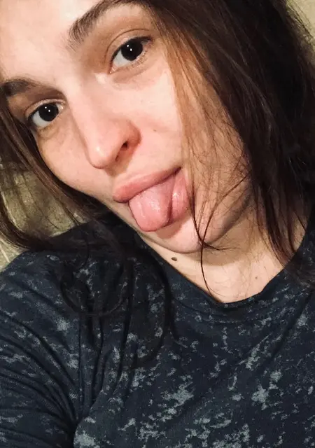 Alena из Ровно, мне 27, познакомлюсь без обязательств