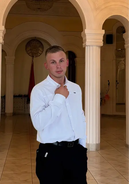 Я Максим, 28, знакомлюсь для постоянных отношений в Барановичах