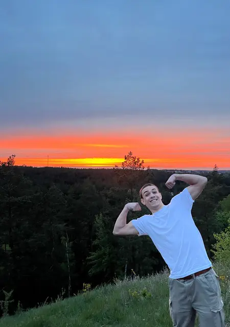 Владислав из Рыбника, мне 19, познакомлюсь для вирта