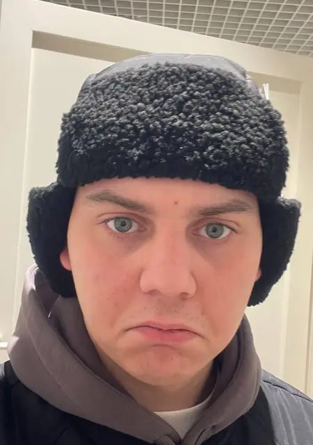 Вова з Києва, шукаю на сайті знайомства на одну ніч