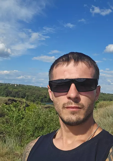 Евгений из Алчевска, ищу на сайте приятное времяпровождение