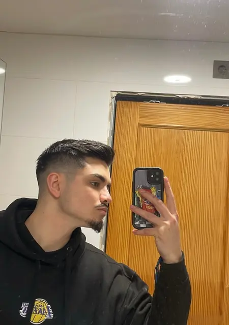 Rodrigo de Carcagente, tengo 24 años, listo para conocer para pasatiempo agradable