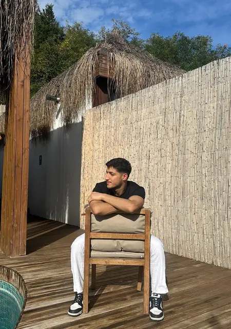 Я Mert, 32, из Стамбула, ищу знакомство для вирта