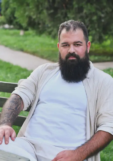 Aram из Еревана, мне 29, познакомлюсь для открытые отношения