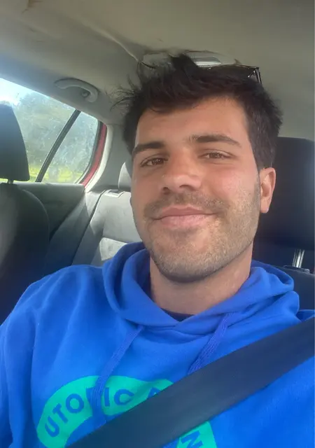 Marc Benedicto de Vejer de la Frontera, tengo 29 años, listo para conocer para relación sin ataduras