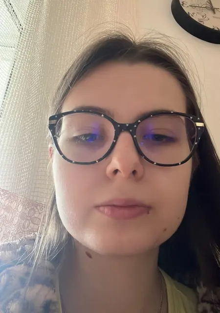 Olha з Дніпро, мені 20 років, познайомлюсь для дружбы