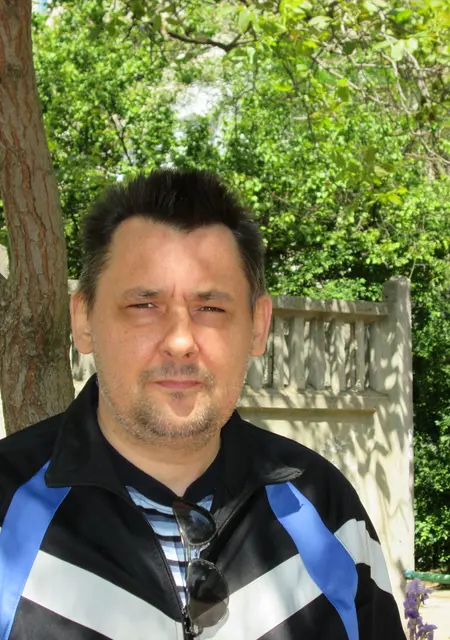 Я Valdemar, 53, из Парижа, ищу знакомства без обязательств