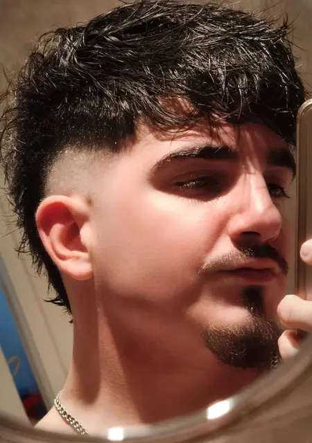 Nanocolo de Zaragoza, tengo 22 años, listo para conocer para lío de una noche