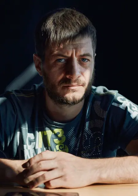 Slava з Добропілля, шукаю на сайті спілкування