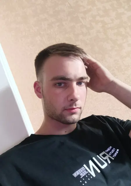 Я Виктор, 21, знакомлюсь без обязательств в Мариуполе