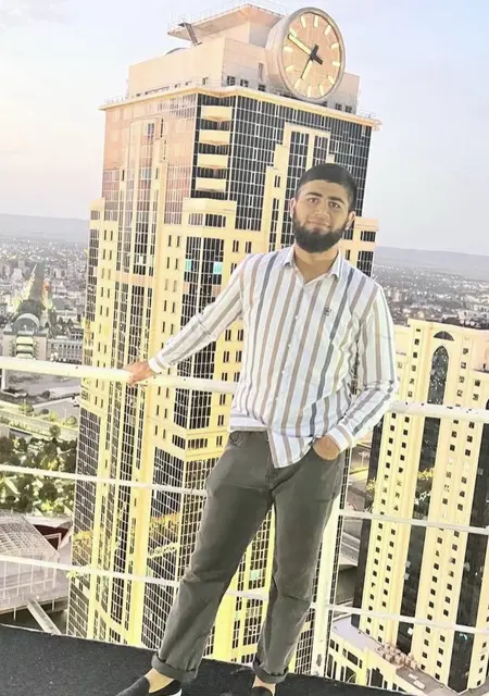 Халид из Мадрида, ищу на сайте знакомства на одну ночь