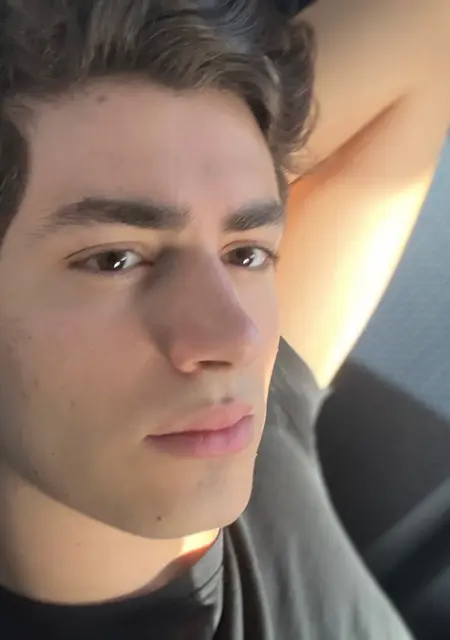 Alessandro из Рима, ищу на сайте знакомства на одну ночь