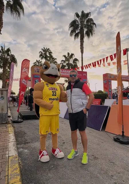 Эмре из Аксарай, мне 38, познакомлюсь для открытые отношения