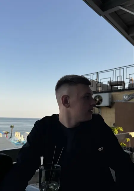 Влад из Николаева, ищу на сайте дружбу