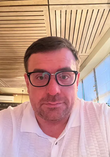 Я Alex, 38, знакомлюсь без обязательств в Дубае