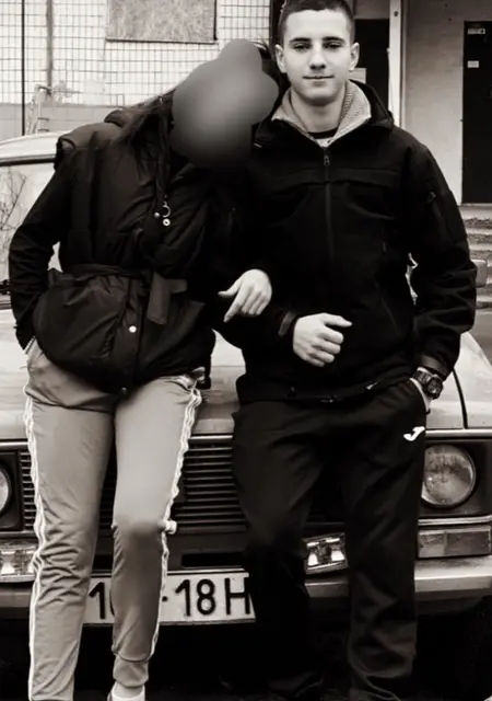 Я Олег, 19, знакомлюсь без обязательств в Одессе