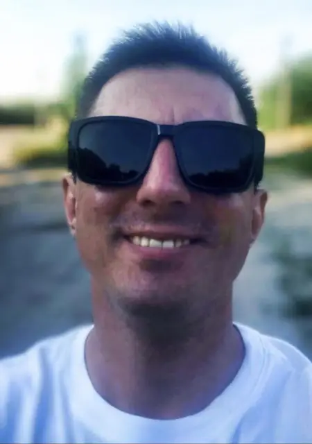 Владислав з Рівного, шукаю на сайті приємне проведення часу