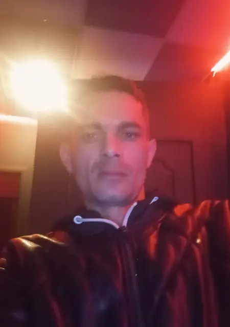 Василь з Кам'янського, шукаю на сайті знайомства на одну ніч