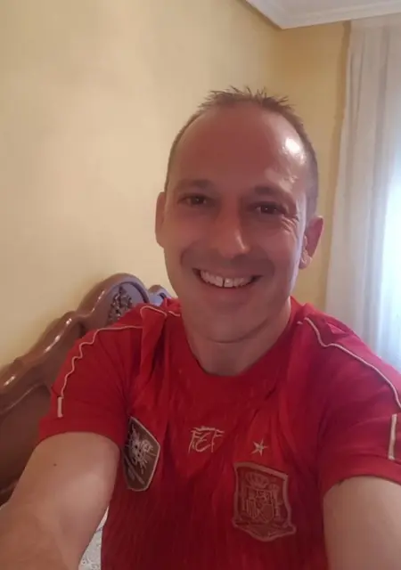 Alfonso Nesca de León, tengo 46 años, listo para conocer para relación abierta