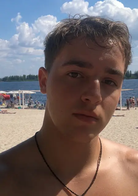 Артем