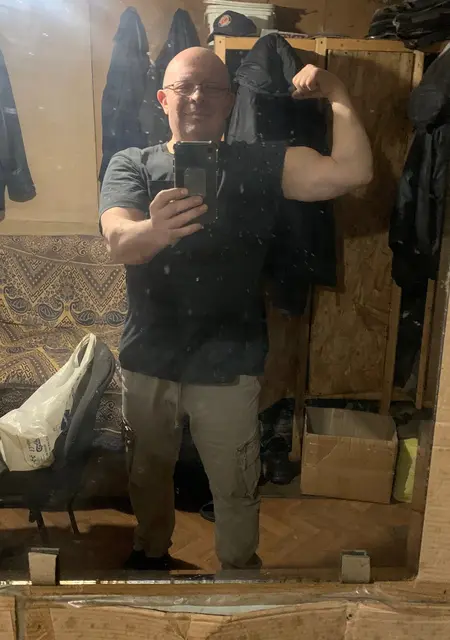 Саша из Черновцов, ищу на сайте знакомства на одну ночь