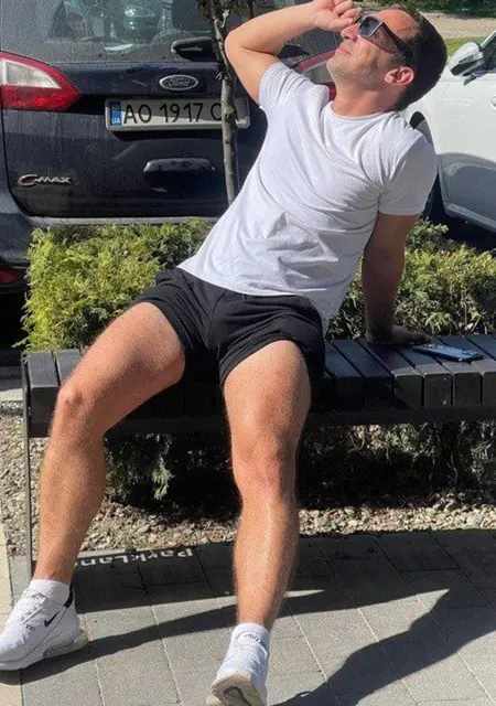 Andrey из Ужгорода, ищу на сайте знакомства на одну ночь