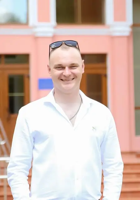 Я Вячеслав, 32 років з Сєвєродонецька, шукаю знайомство для приємного проведення часу