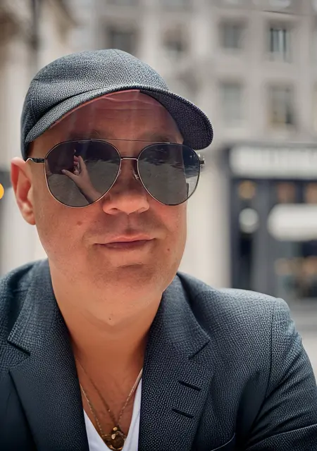 Alex из Дюссельдорфа, ищу на сайте знакомства на одну ночь