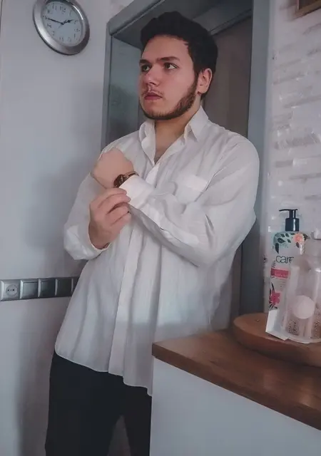 Я Богдан, 19 років, знайомлюсь на одну ніч у Мелітополі