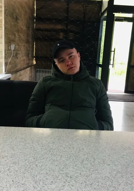 Дмитрий из Вашингтона, мне 21, познакомлюсь для общения