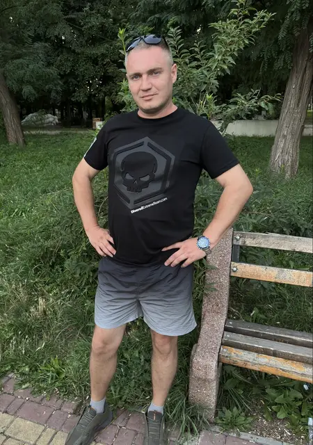 Роман из Кривого Рога, ищу на сайте дружбу