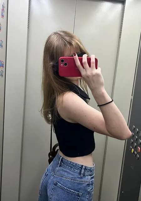 Виталина из Парижа, мне 20, познакомлюсь для постоянных отношений