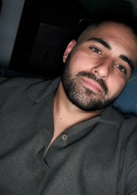 Amador de Alcantarilla, busco en el sitio lío de una noche