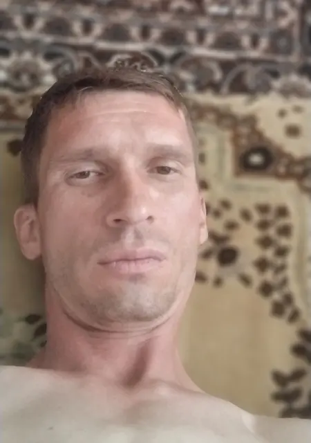 Илья Кучинский из Бишкека, мне 37, познакомлюсь без обязательств