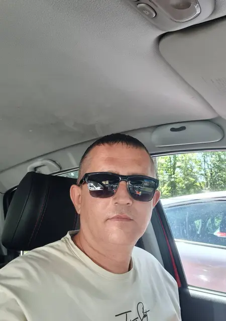 Yura из Кривого Рога, ищу на сайте открытые отношения