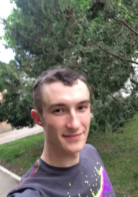 Я Денис, 27 років з Полтавы, шукаю знайомство для постійних стосунків