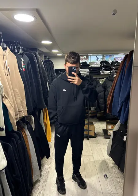 Я Roma, 19, из Ивано-Франковска, ищу знакомство для общения