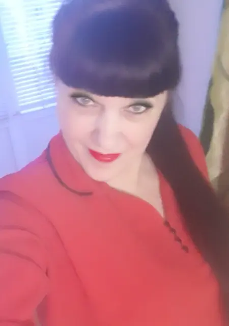 Nika из Черкасс, мне 51, познакомлюсь для приятного времяпровождения