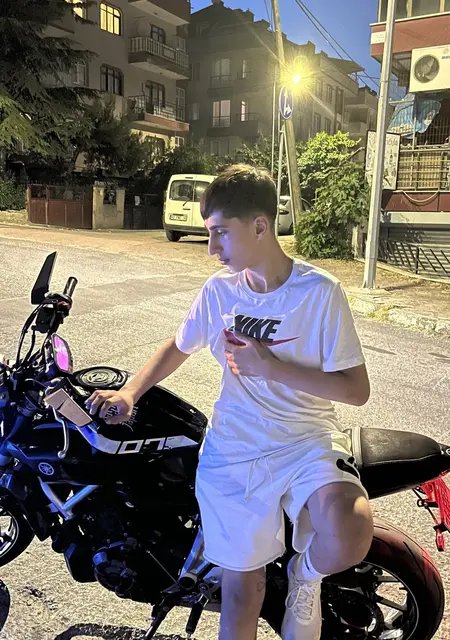 Muhamet из Стамбула, ищу на сайте вирта