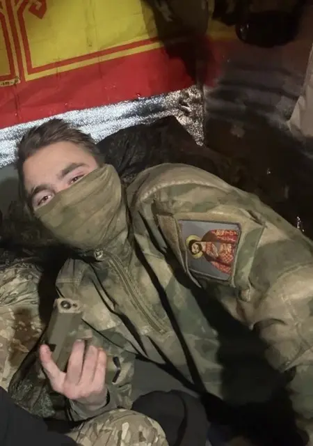 Я Алексей, 19 років, знайомлюсь для спілкування у Києві