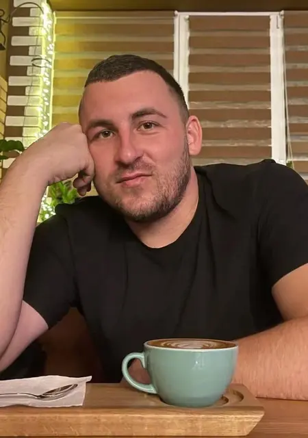 Я Олександр, 33, из Полтавы, ищу знакомство для совместных путешествий
