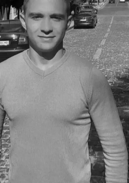 Kirill з Слов'янськ, шукаю на сайті дружбу