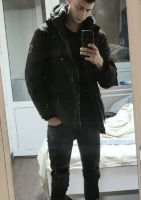 Я Денис, 26, знакомлюсь на одну ночь в Киеве