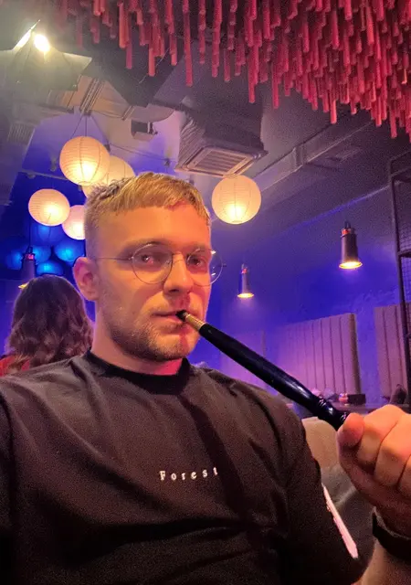 Кирило из Ужгорода, мне 25, познакомлюсь для общения