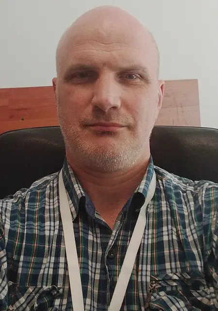 Я Олегг, 50, знакомлюсь для постоянных отношений в Бухаресте