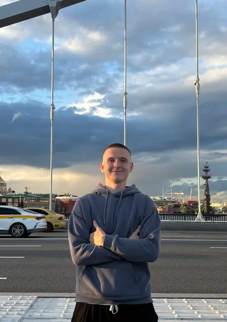 Сергей из Энсхеде, мне 22, познакомлюсь на одну ночь