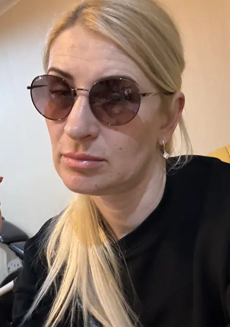 Я Вероника, 46 років, знайомлюсь для приємного проведення часу у Харкові