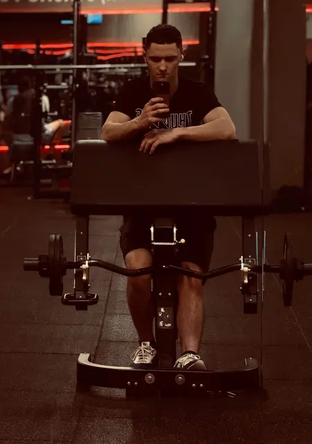 Bohdan из Праги, мне 19, познакомлюсь для открытые отношения