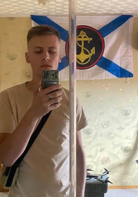 Влад з Дебальцеве, мені 25 років, познайомлюсь для спілкування