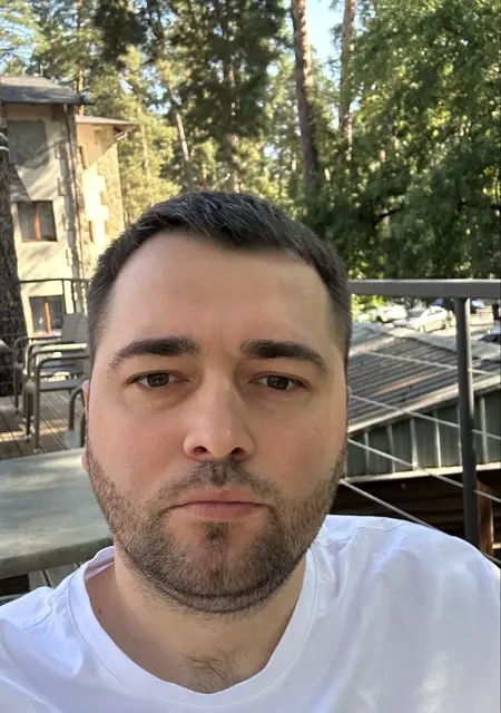 Алекс из Киева, ищу на сайте приятное времяпровождение